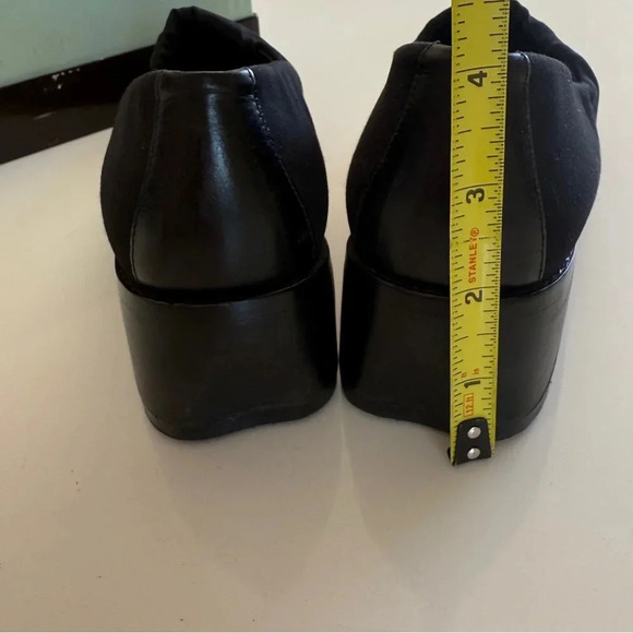 Donald J Pliner- Microfiber-Black- Slip on-Block Heel- Made in Spain- Size 8 - Picture 5 of 12